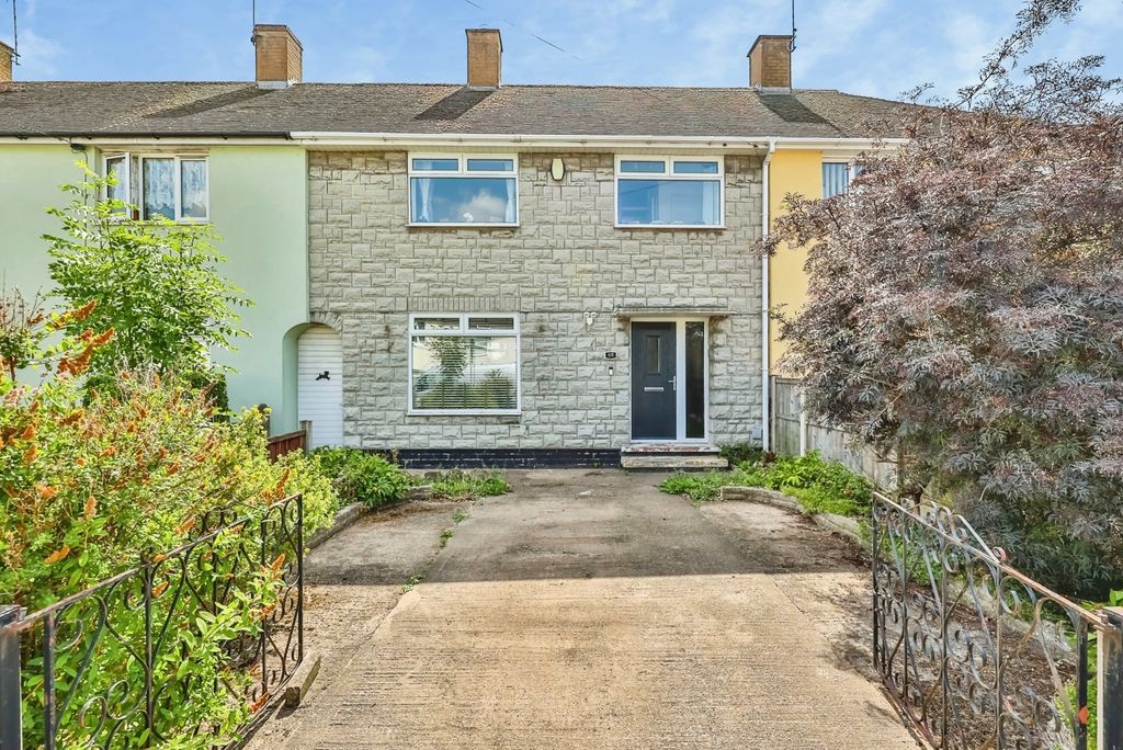 Property photo 1 of 12 Front
