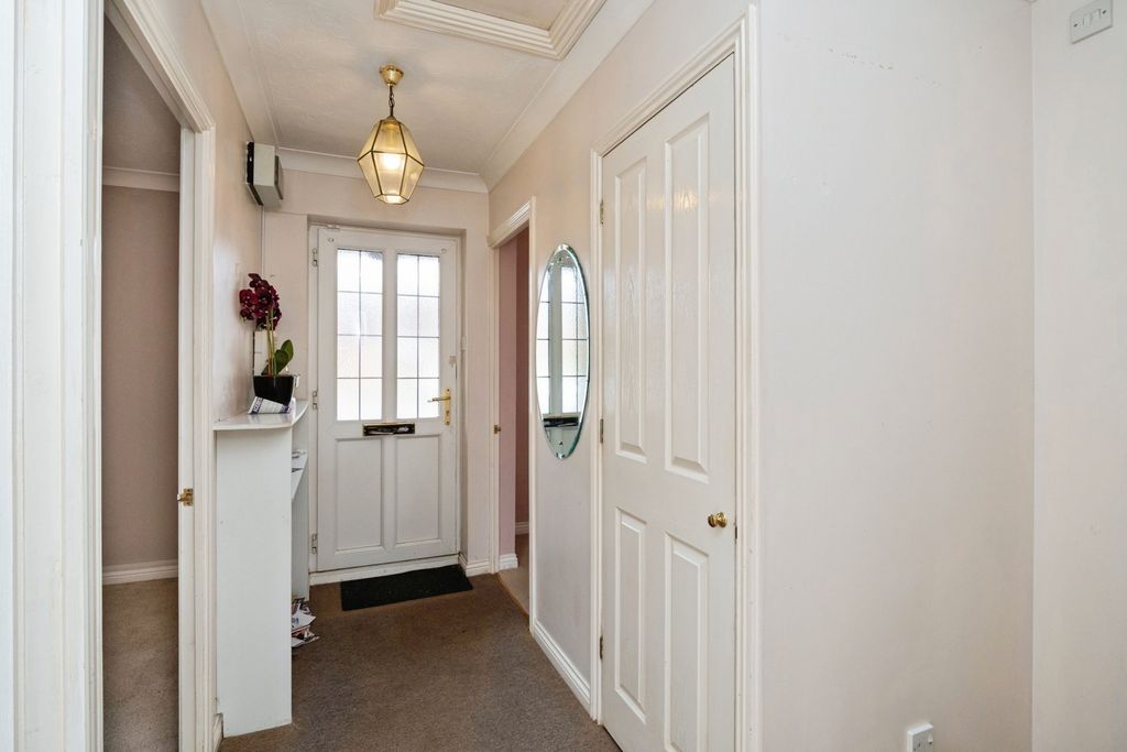Property photo 2 of 19 Pbox-Img.Jpg
