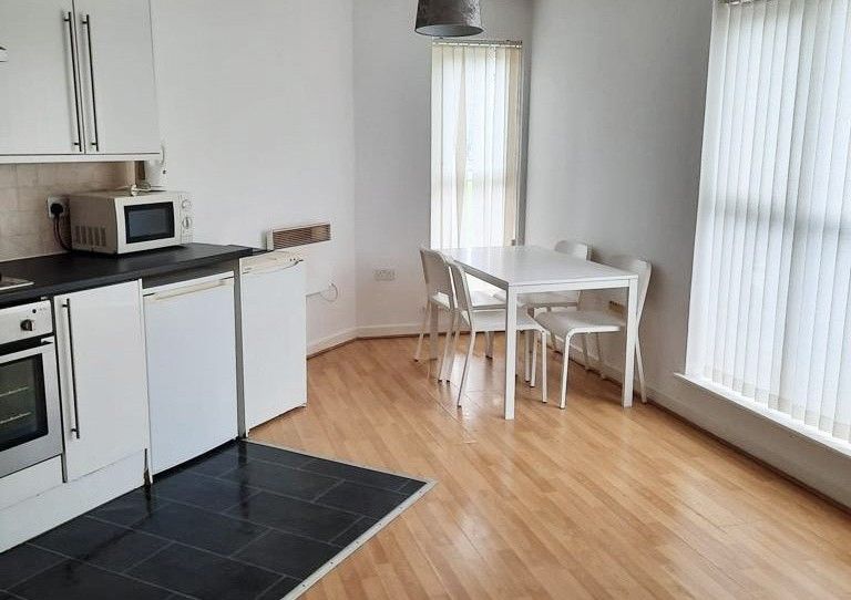 Property photo 1 of 5