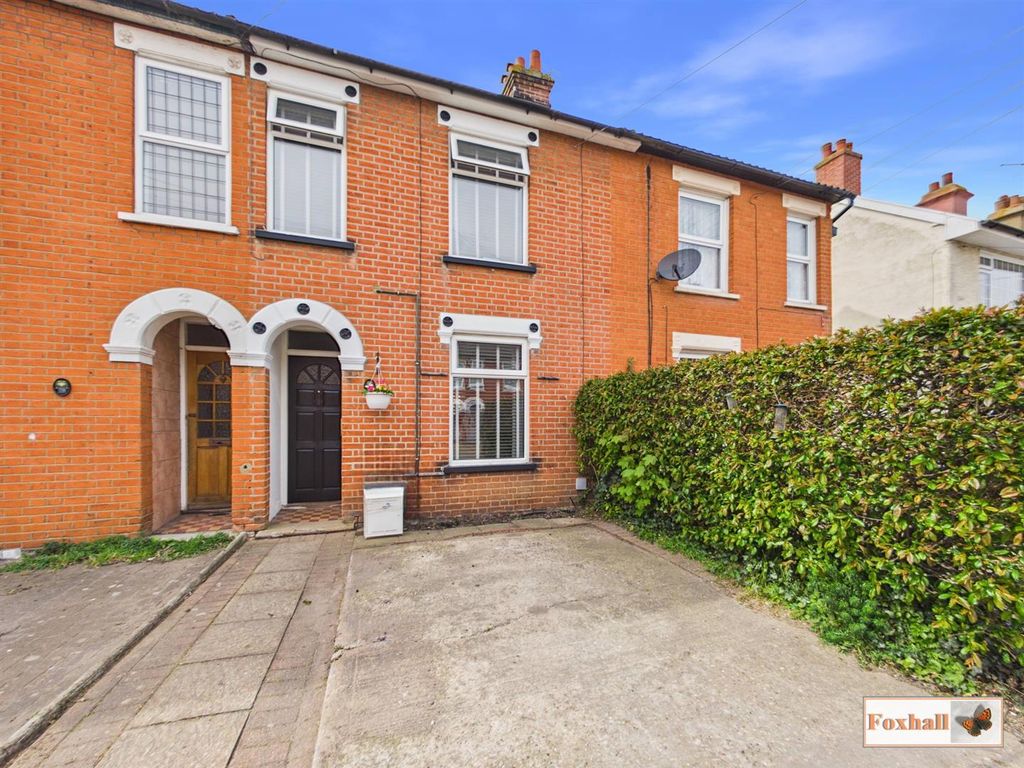 Property photo 1 of 20 Front Garden