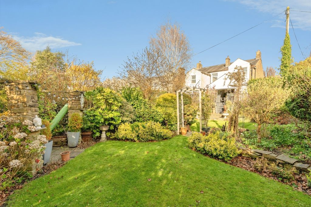 Property photo 2 of 40 Pbox-Img.Jpg
