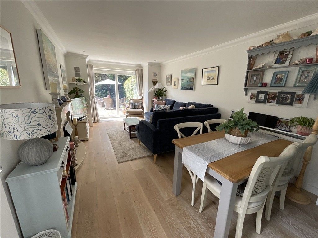 Property photo 3 of 7 Lounge/Diner