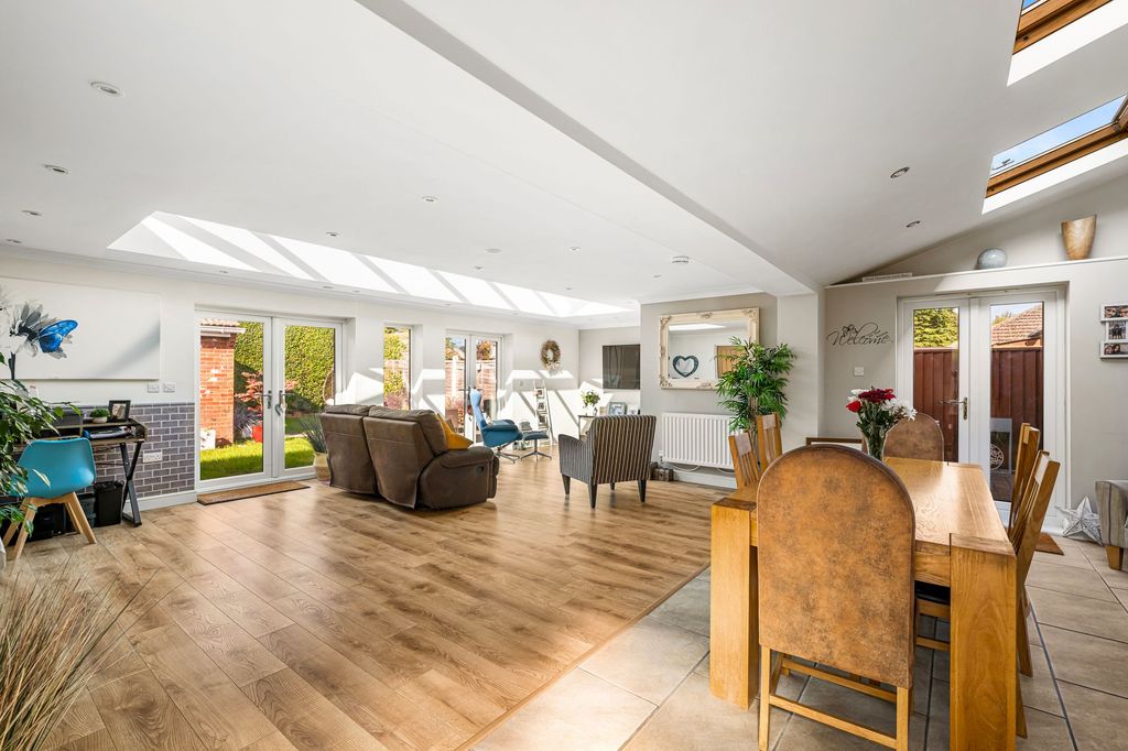 Property photo 2 of 27 Open Plan Living