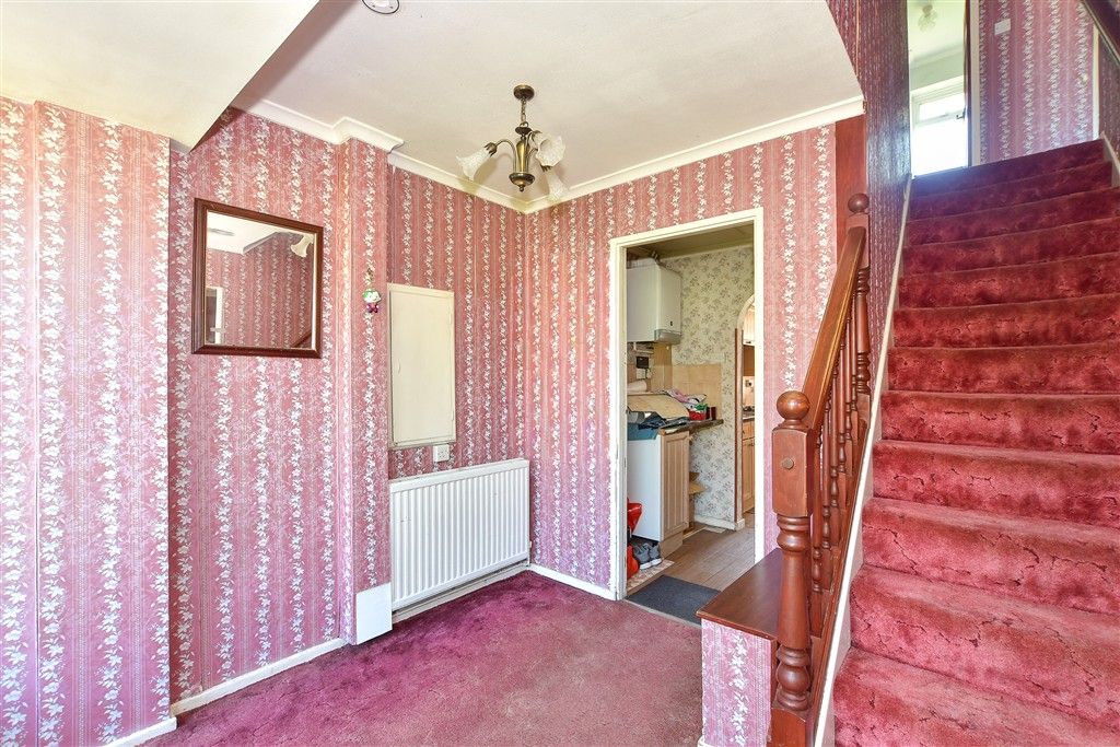 Property photo 3 of 14 Entrance Hall