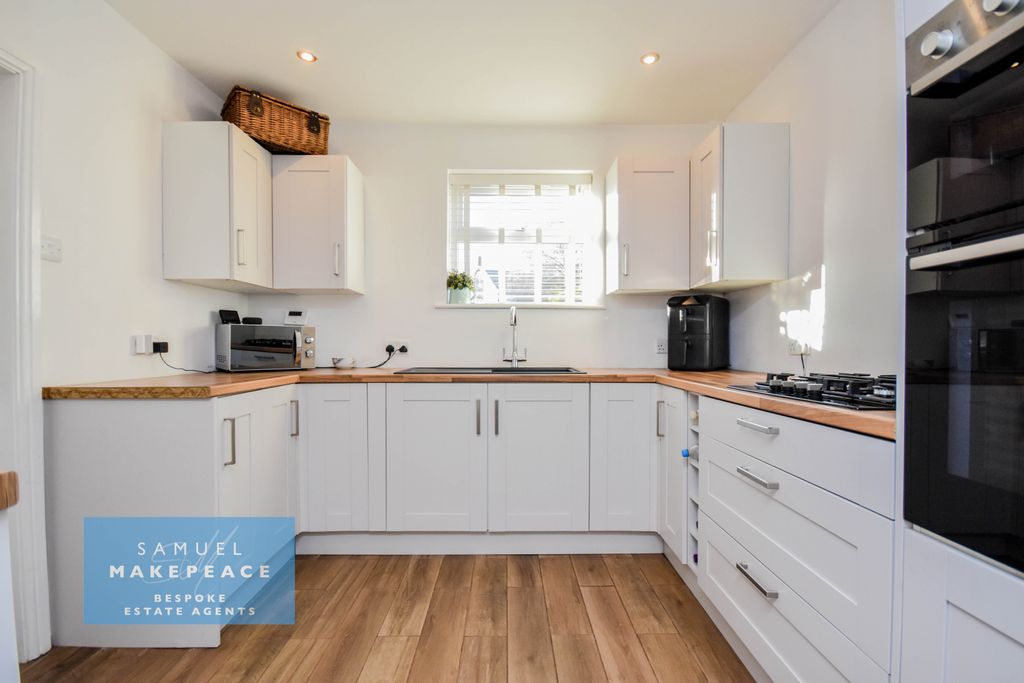 Property photo 2 of 23 Gallery