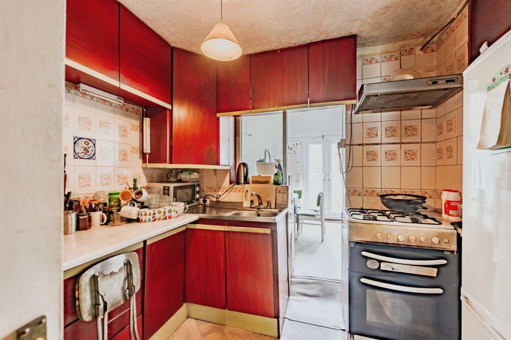 Property photo 2 of 19