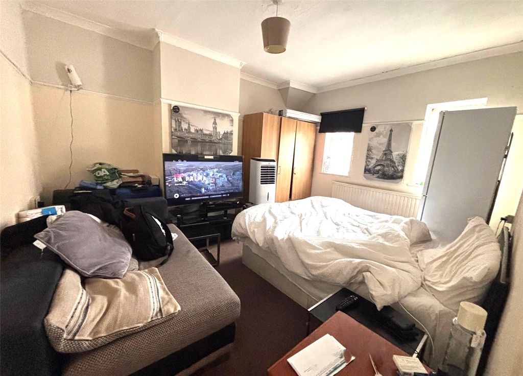 Property photo 3 of 6 Picture No. 01