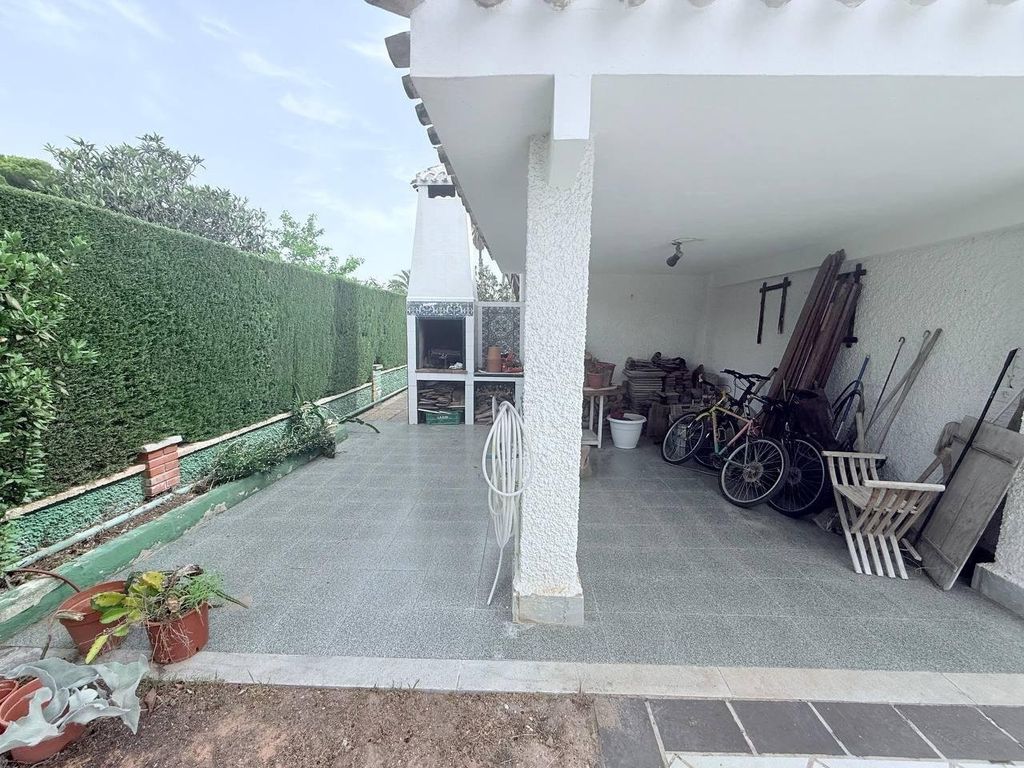 Property photo 3 of 35