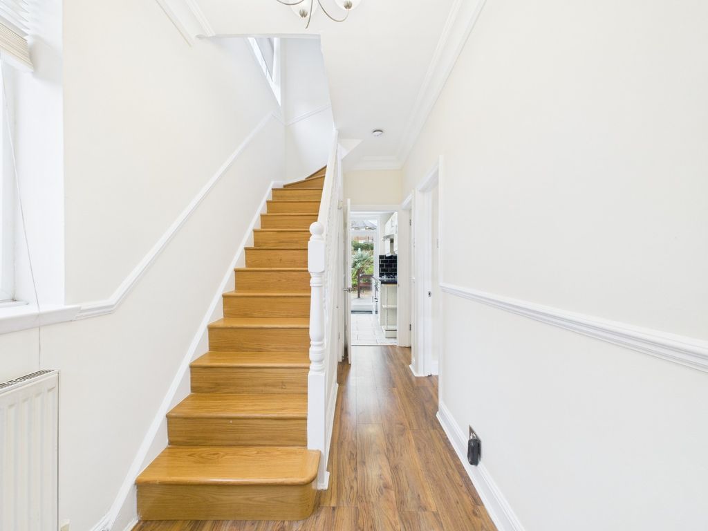 Property photo 2 of 20 4816722