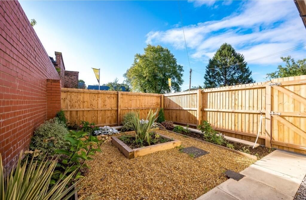 Property photo 3 of 8 Picture No. 10