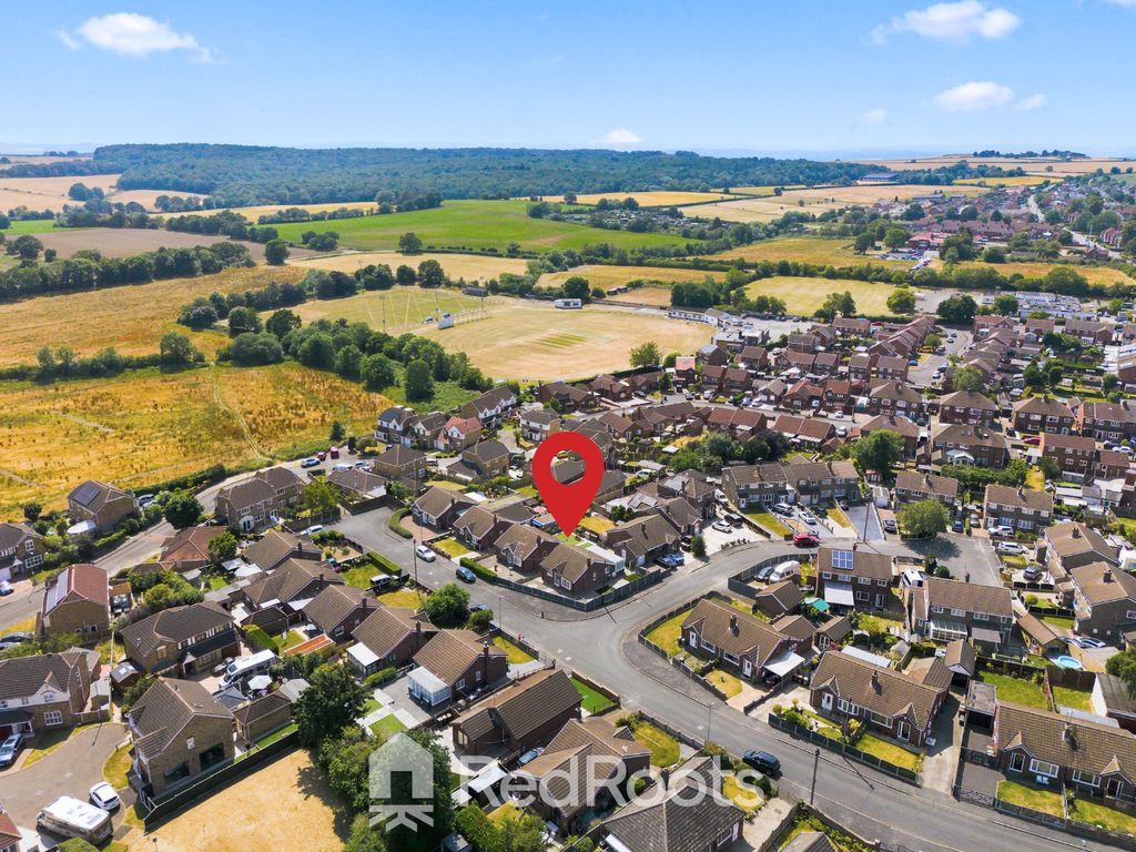 Property photo 2 of 24 5265423
