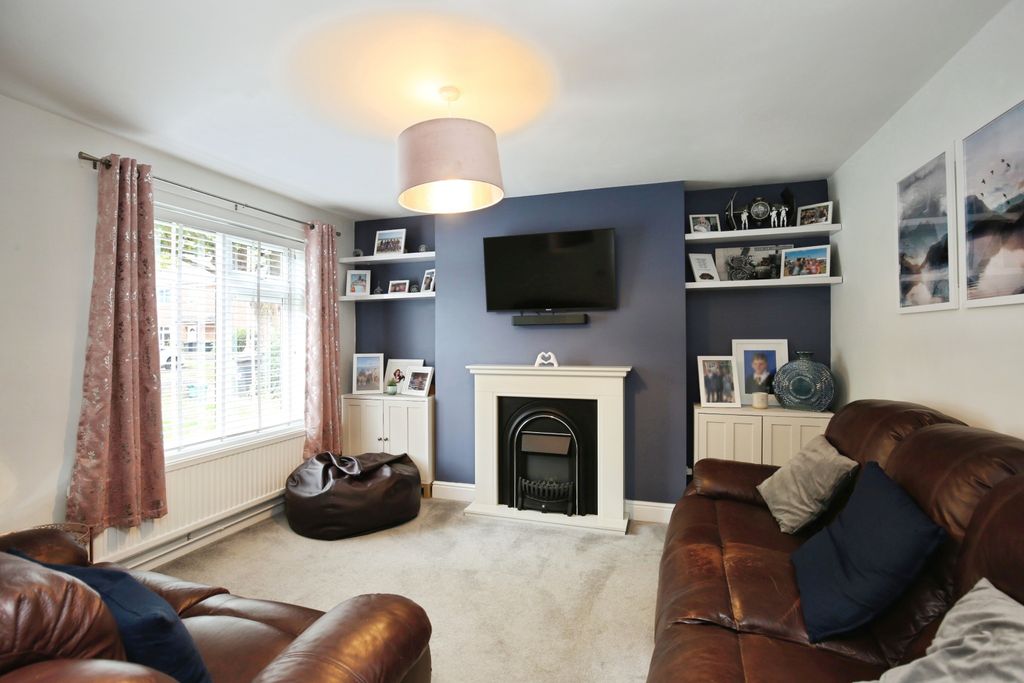 Property photo 3 of 15