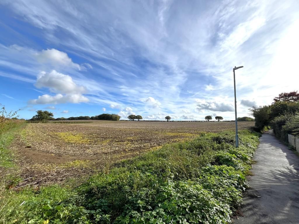 Property photo 2 of 14 Photo 2