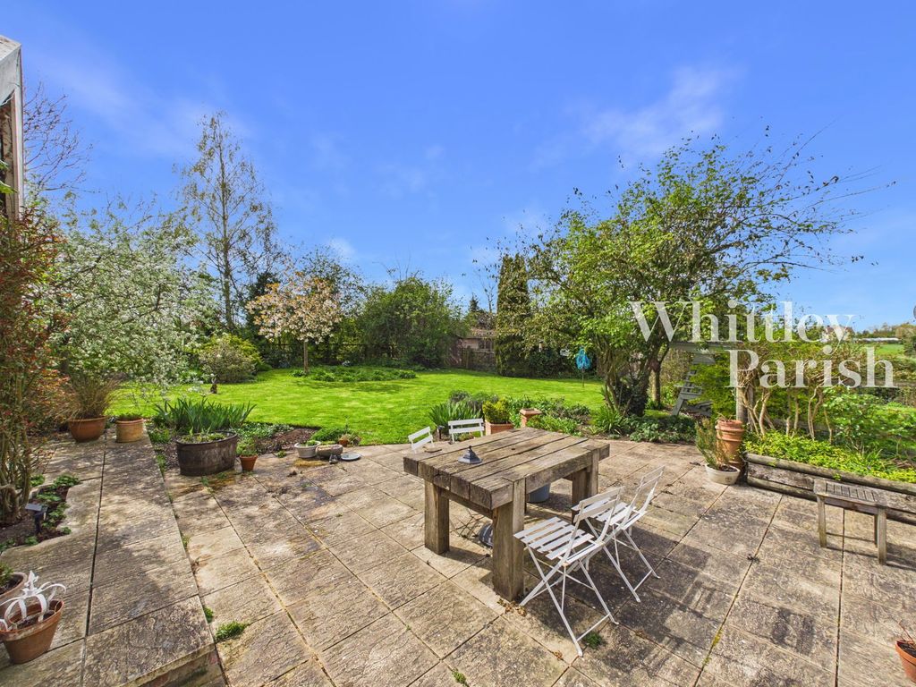 Property photo 2 of 23