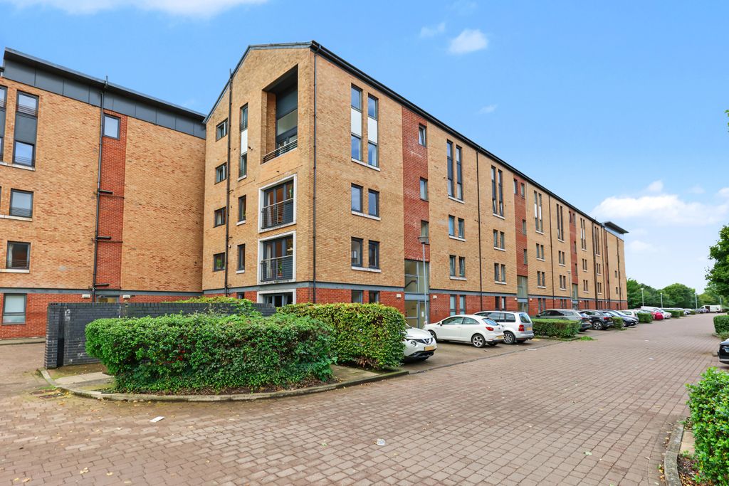Property photo 1 of 34