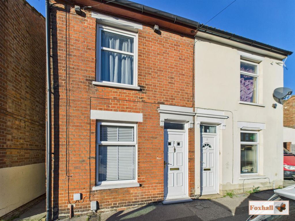 Property photo 1 of 14 Wellesley Road