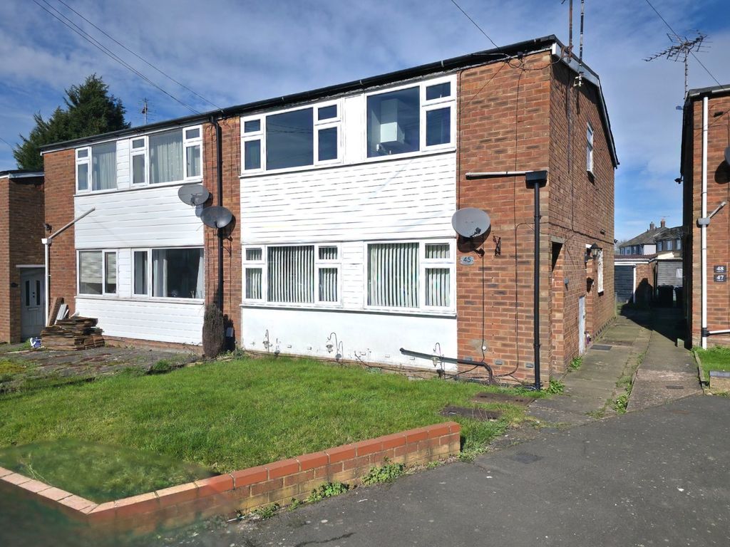 Property photo 1 of 11 Front