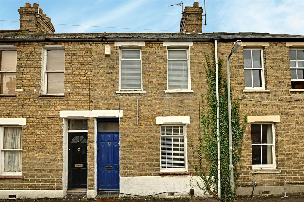 Property photo 2 of 6