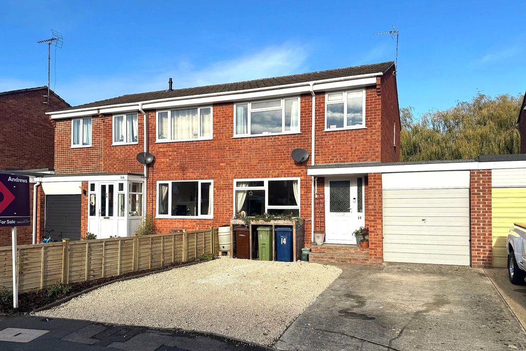 Property photo 1 of 11 Picture No. 24