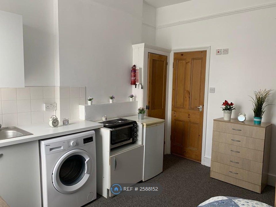 Property photo 3 of 8