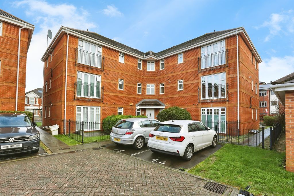 Property photo 1 of 15