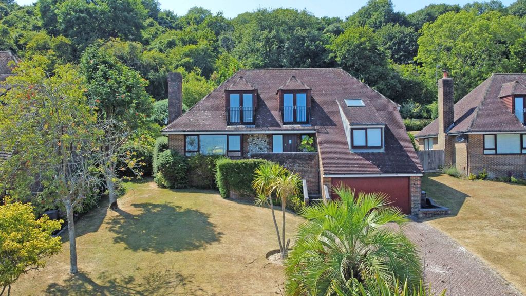 Property photo 1 of 27