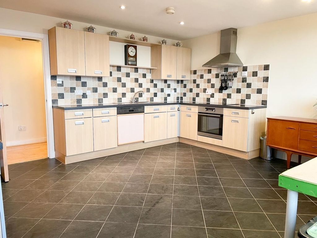 Property photo 1 of 5 Kitchen