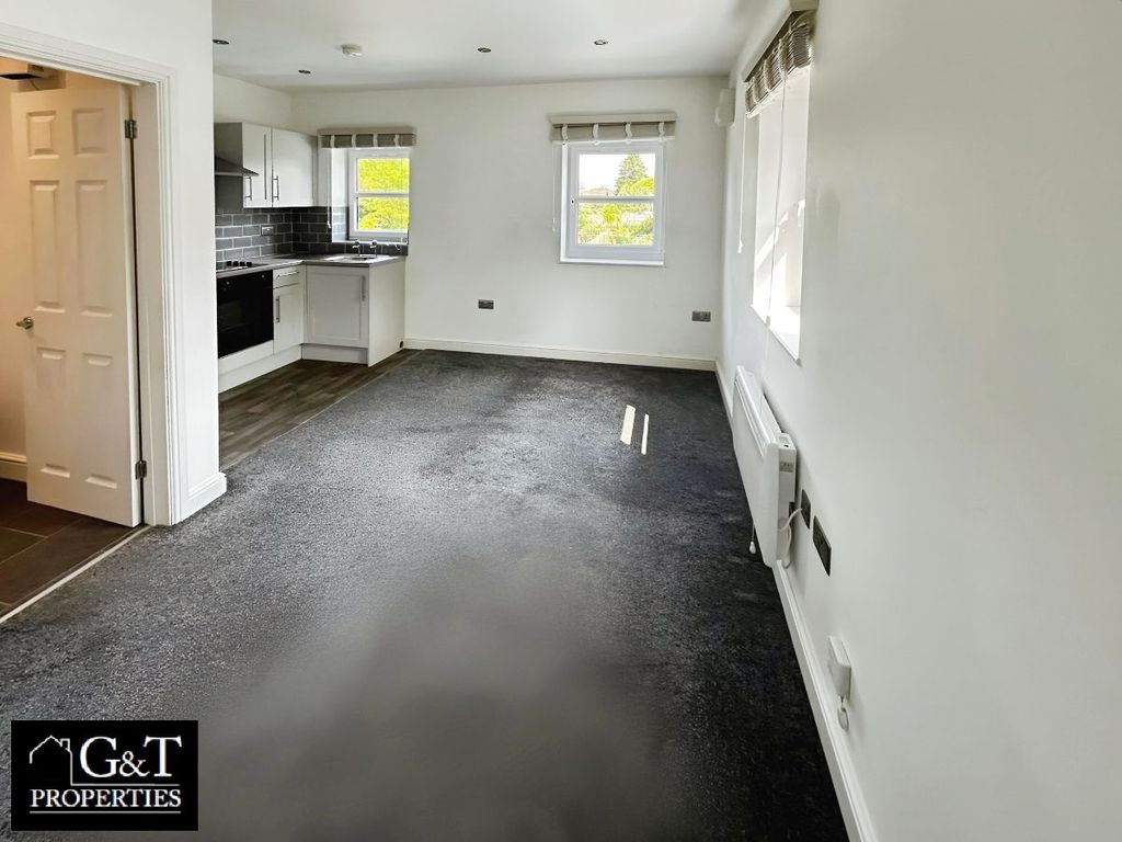 Property photo 2 of 9