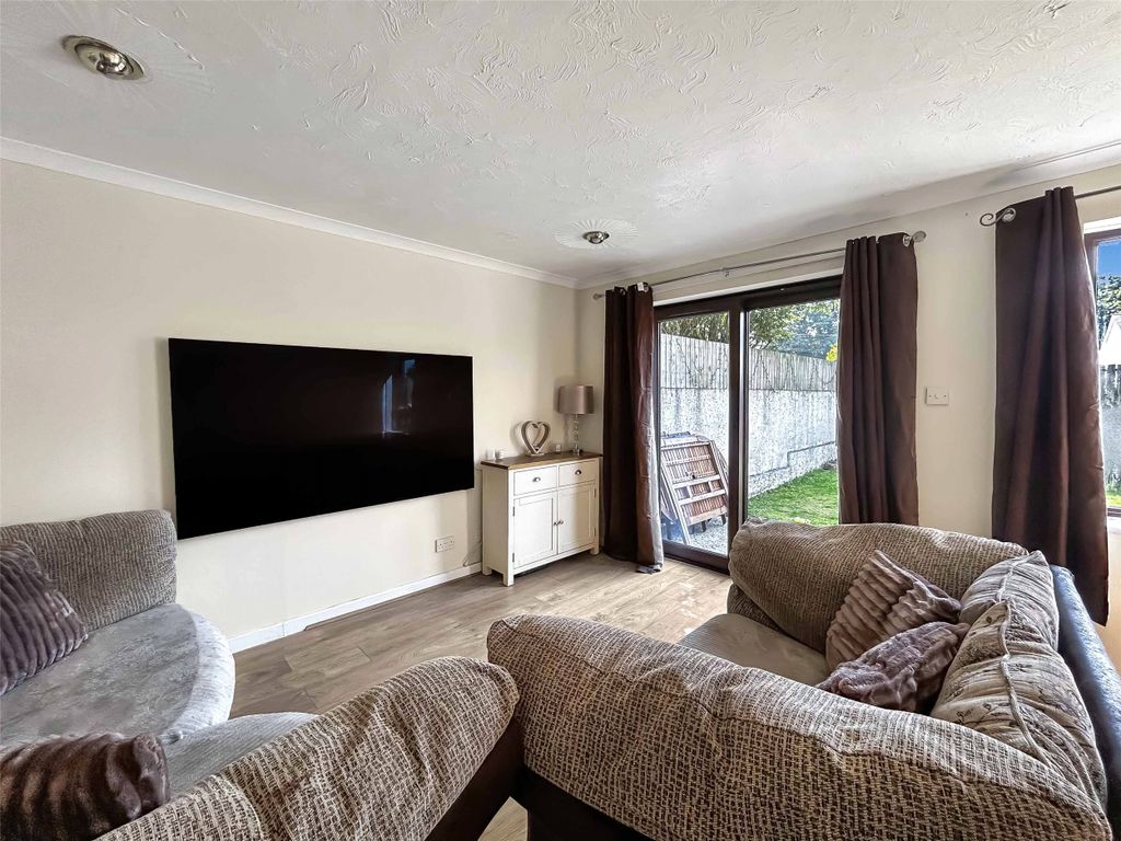 Property photo 3 of 10 Picture No. 05