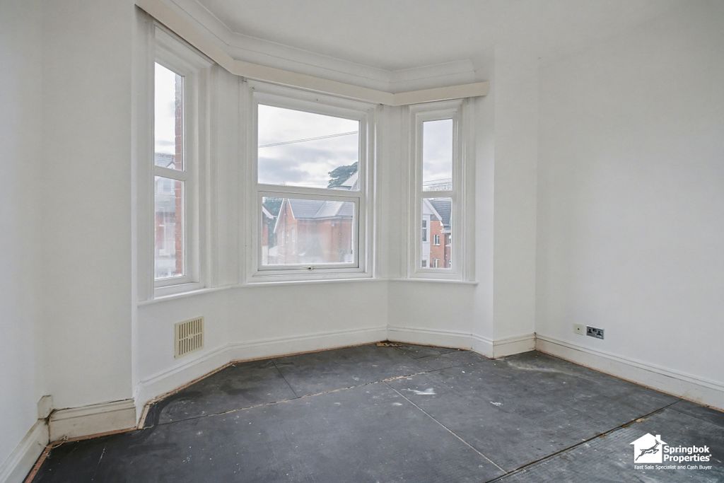 Property photo 2 of 8 Image 1