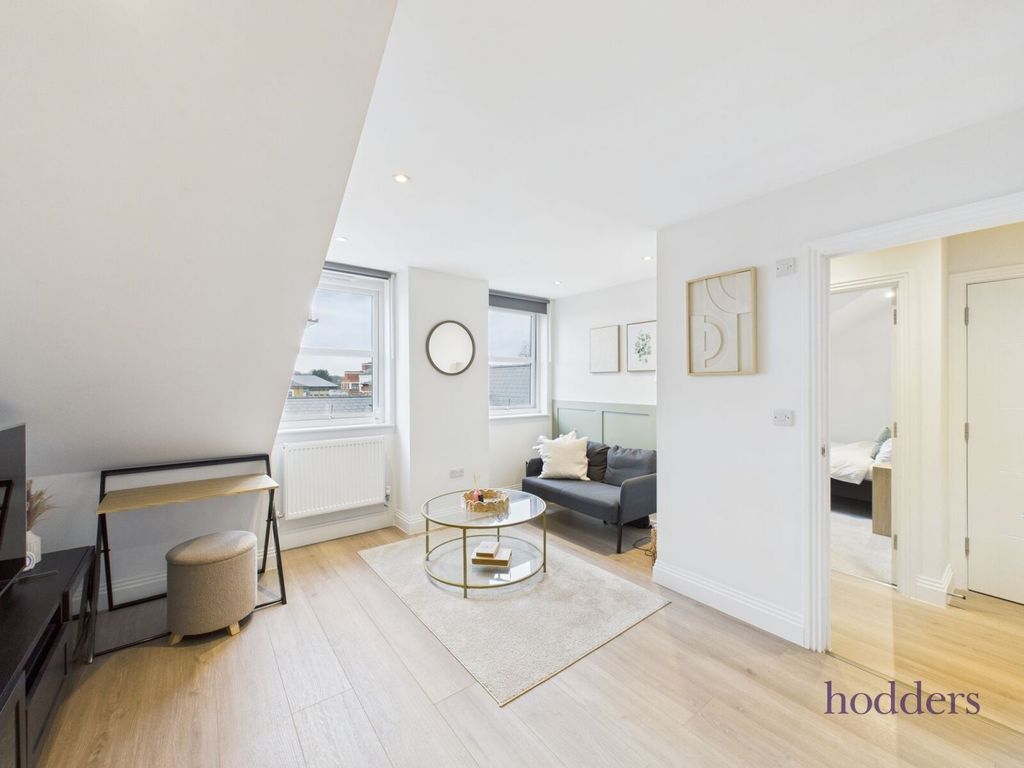 Property photo 2 of 16 Picture No. 25