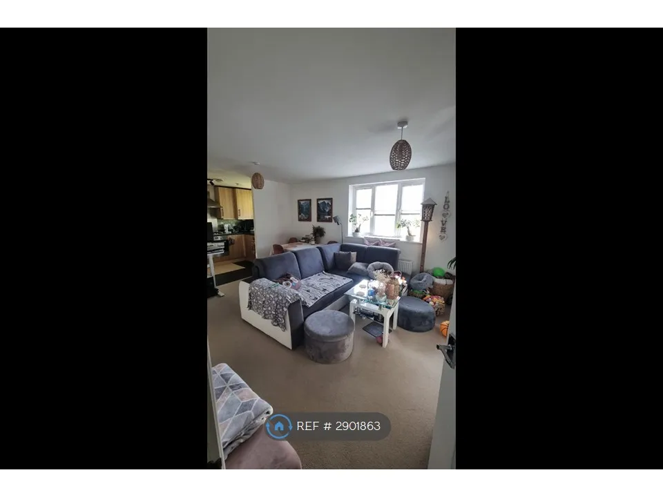 Apartment in Milton Keynes, Newton Leys, Bletchley and Fenny Stratford - View 3