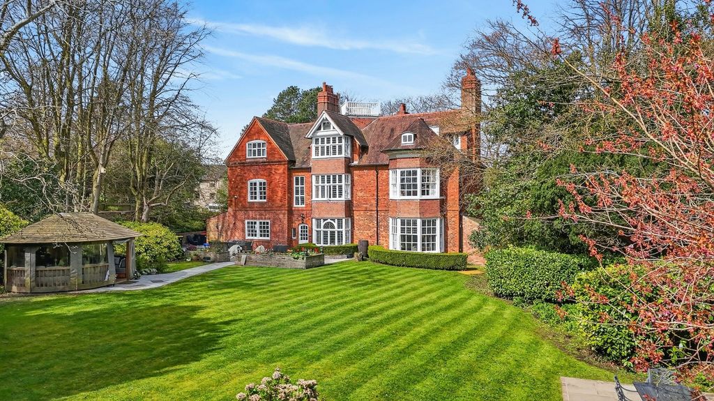 Property photo 1 of 46