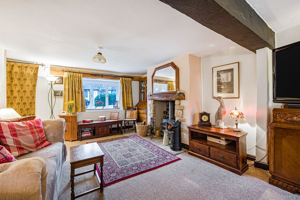 Property photo 3 of 22 Living Room