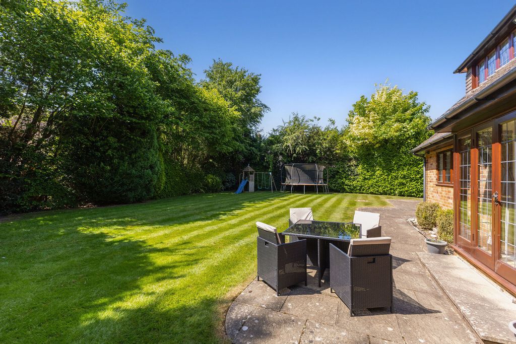 Property photo 2 of 23