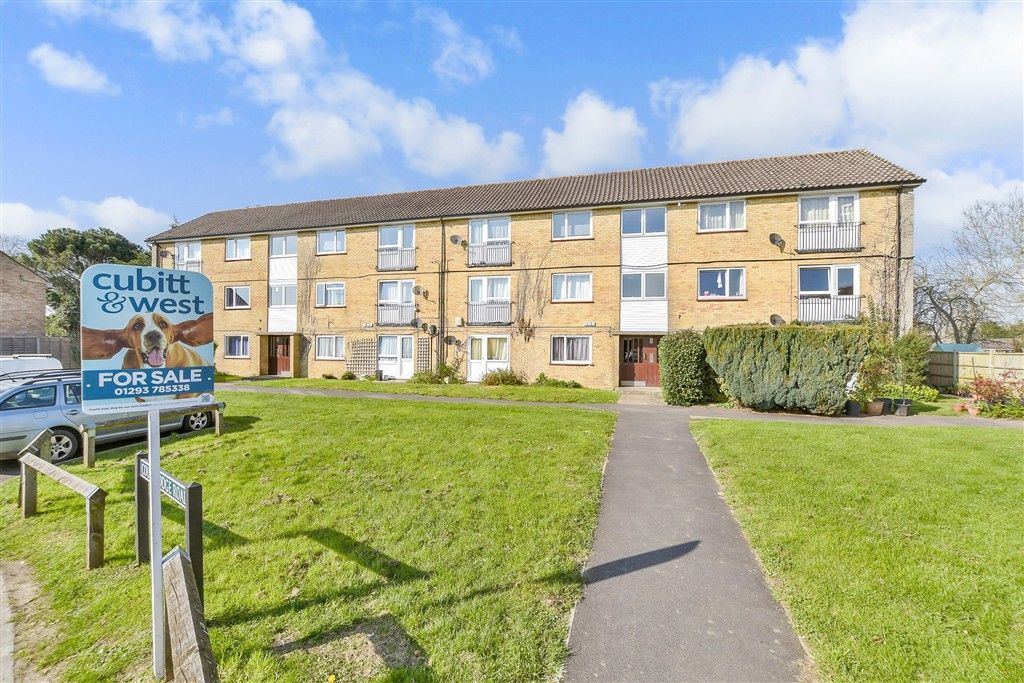 Property photo 1 of 15 External (Web)