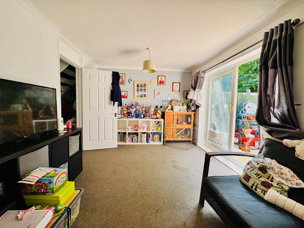 Property photo 3 of 11