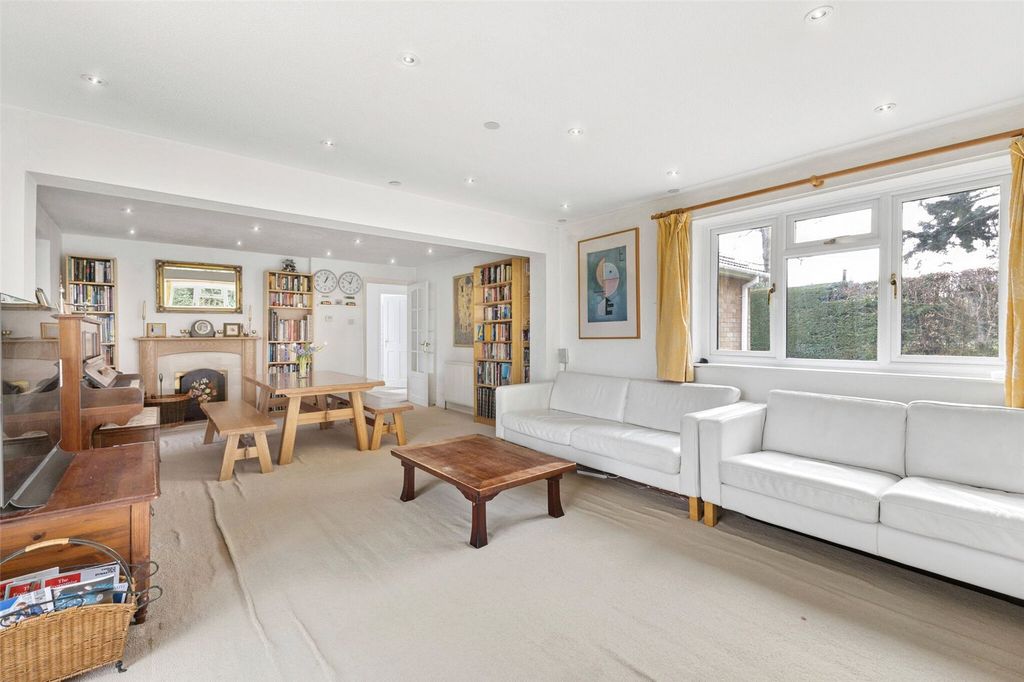 Property photo 3 of 20 Picture No. 02