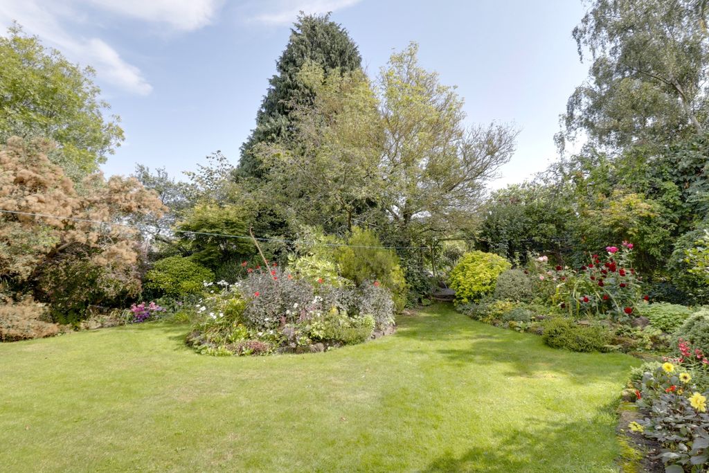 Property photo 3 of 20 Garden c
