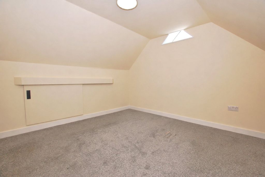 Property photo 3 of 4 Picture No. 02