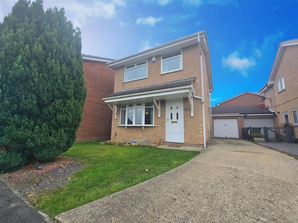 Property photo 1 of 14 Front