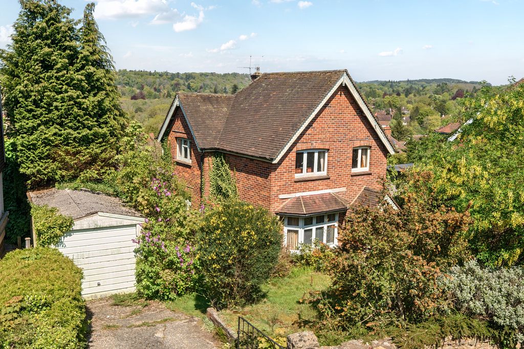 Property photo 1 of 13
