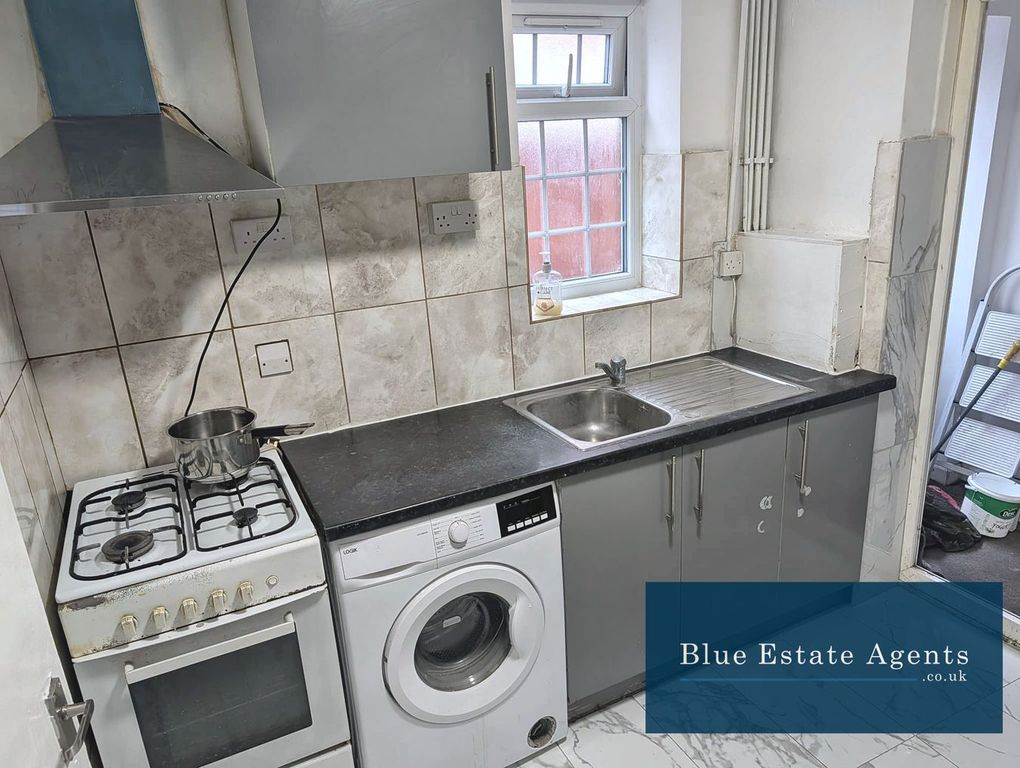 Property photo 1 of 16 Kitchen