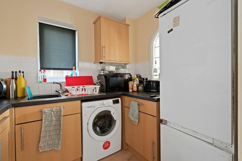 Property photo 3 of 9