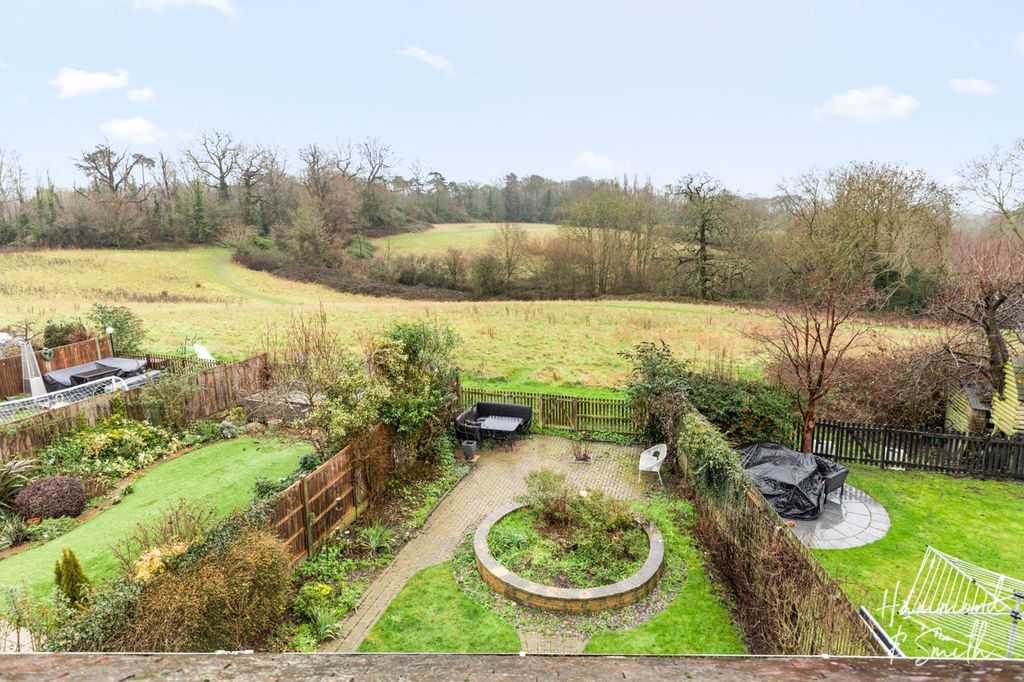 Property photo 2 of 23
