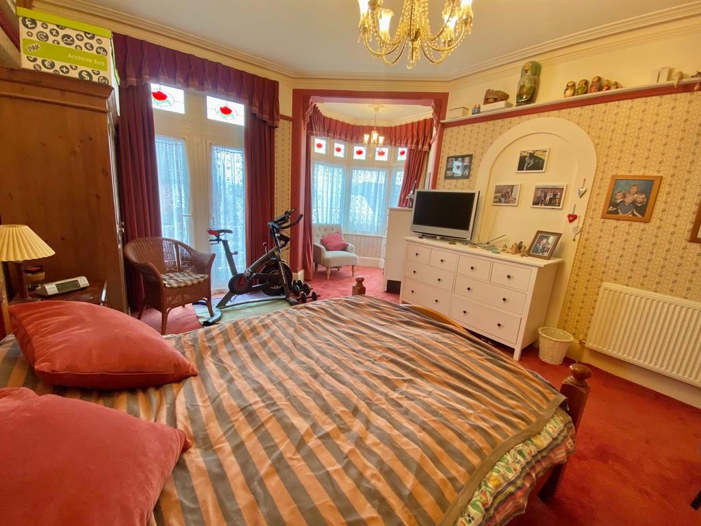 Additional image 19 of 7 bed detached house for saleSouthampton Road, Fareham PO16