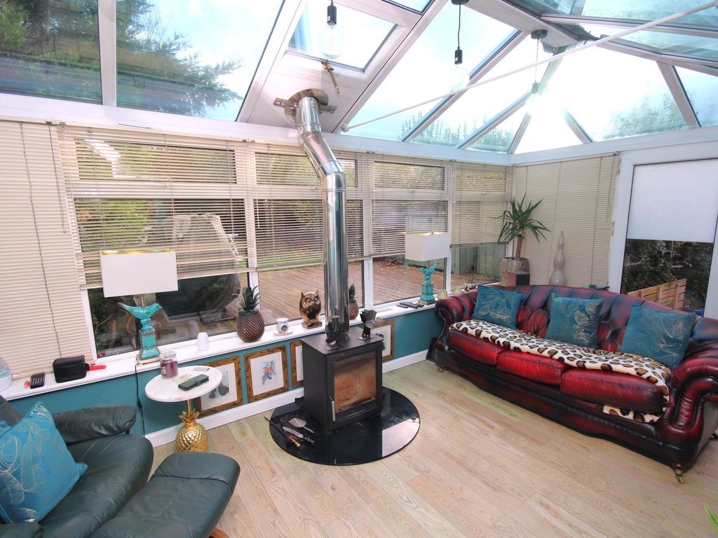 Property photo 2 of 25