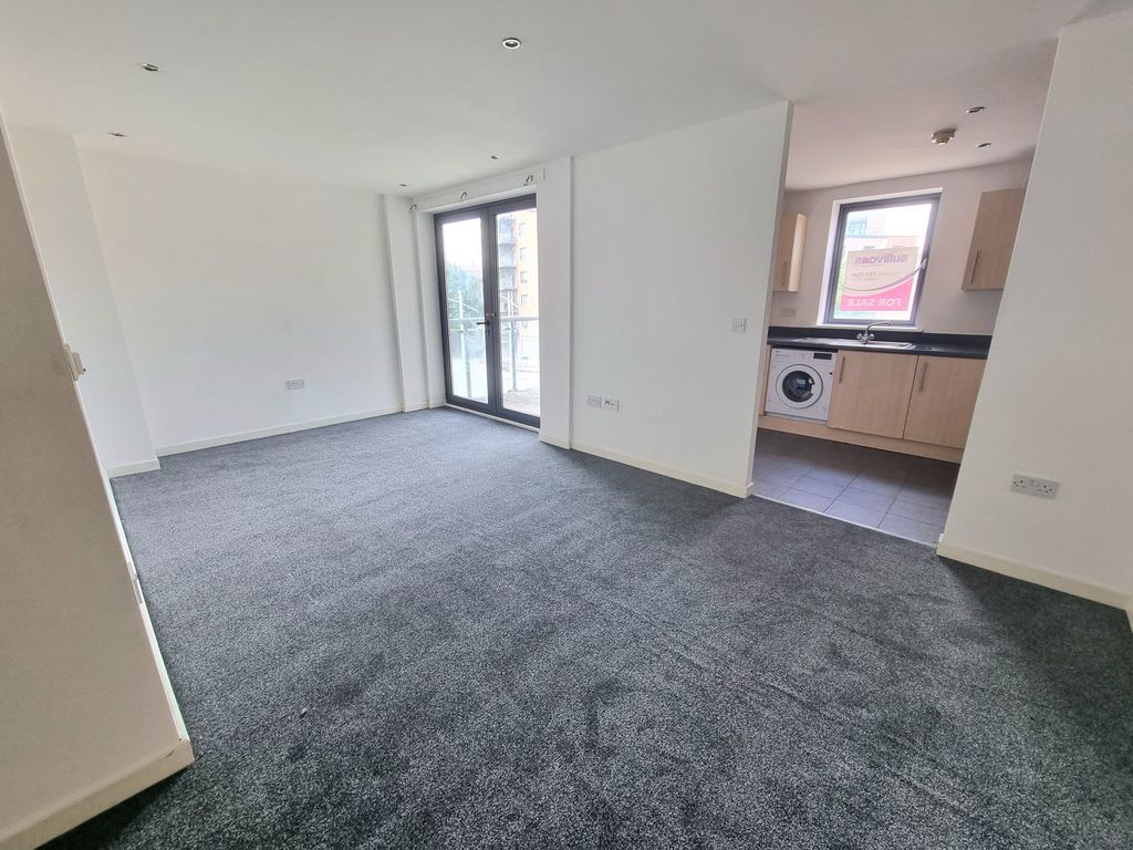 Property photo 2 of 12