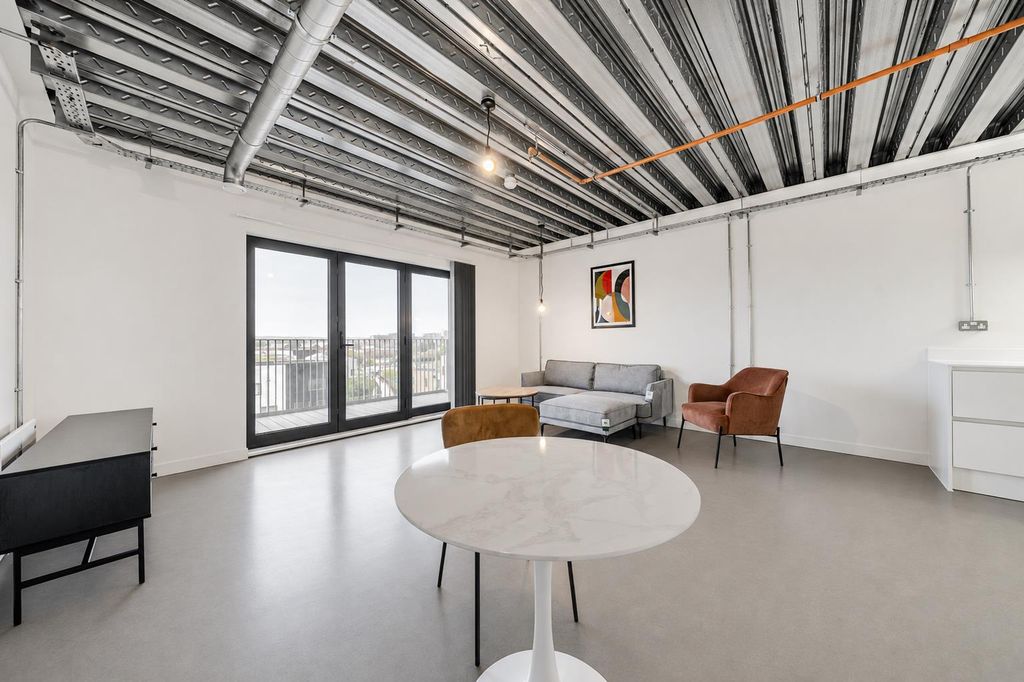Property photo 2 of 10 2Aeb561d-1671-4Ddc-Bd7d-d48cc5Ff645F.Png