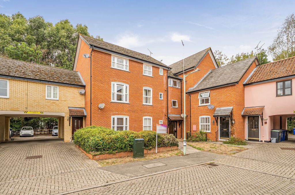 Property photo 1 of 11 1